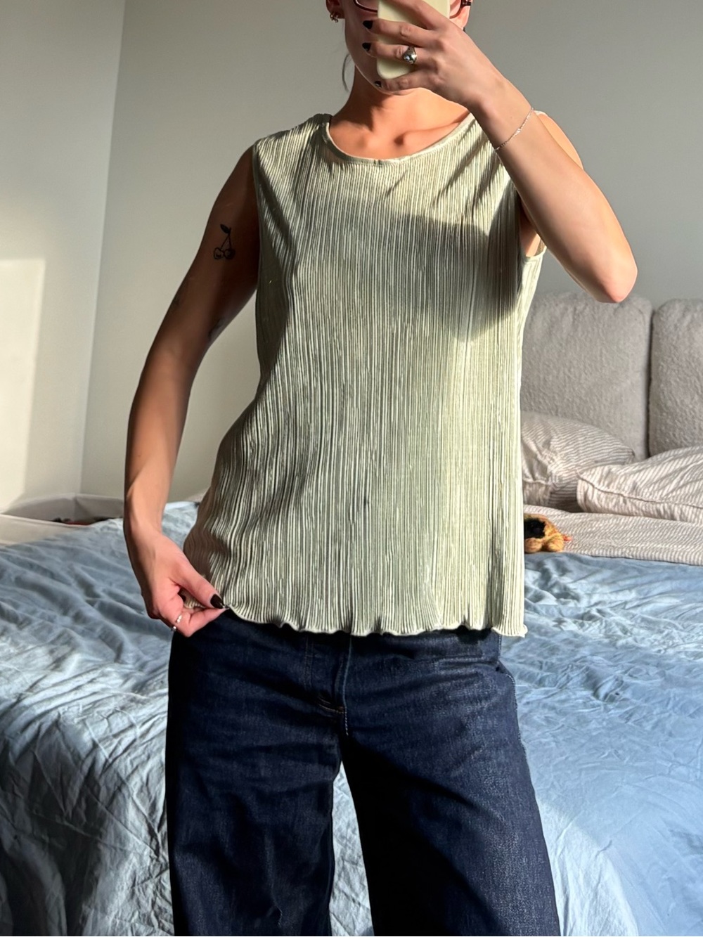 Vintage Sleeveless Pleated Tank Top